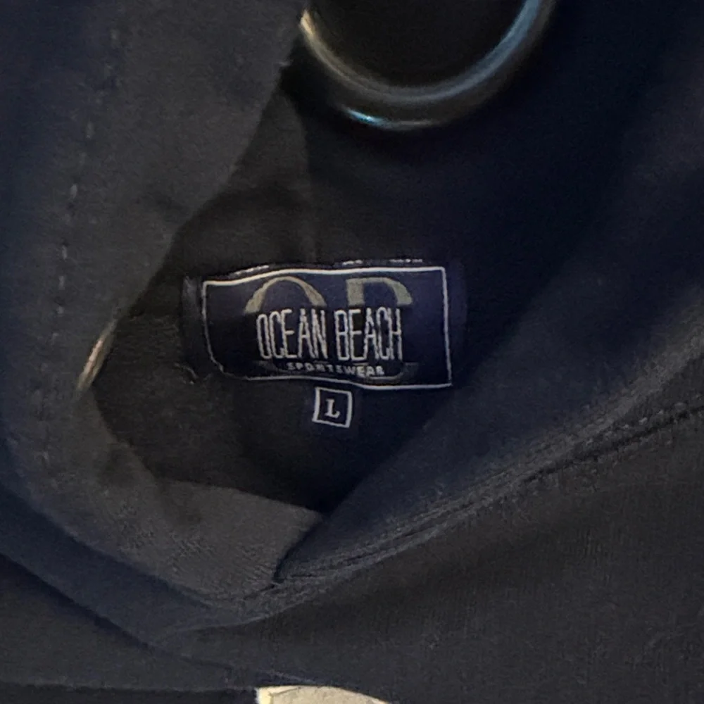 Santa Barbara California Navy Sweatshirt - Picture 2 of 4